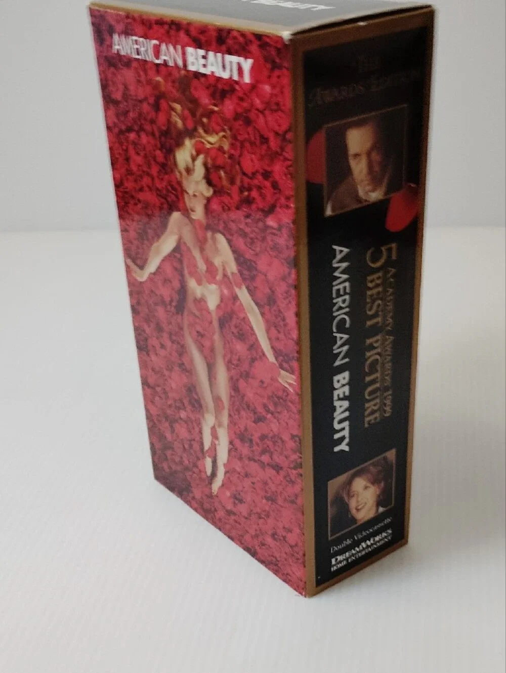 12 For $8 Dreamworks American Beauty VHS Tape Set - Counts As ONE VHS In Bundle